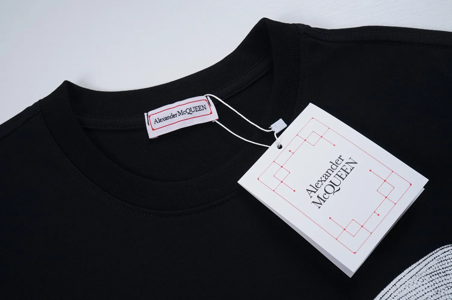 G #Alexander Mcqueen* 2024 New Arrival T ， ， ， 。 ， ， ， 。 ： 、 ， S_XXXL ，